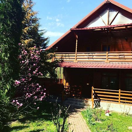 Casa De Vacanta Caciulata Eksteriør billede