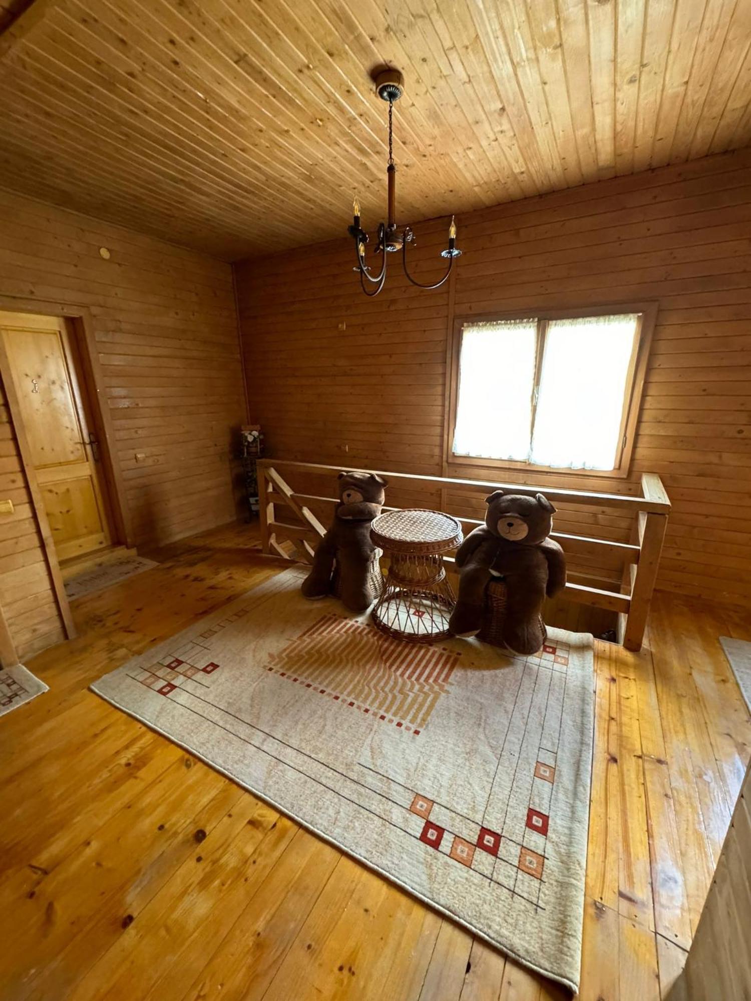 Casa De Vacanta Caciulata Eksteriør billede